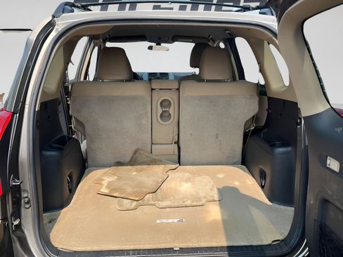 Used 2011 Toyota RAV4 4WD w/ Base L4 Extra Value Pkg image 14
