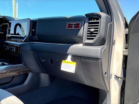 New 2026 Chevrolet Silverado 1500 RST AWD/4WD image 26