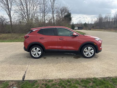 Used 2024 Buick Encore GX Preferred FWD image 10