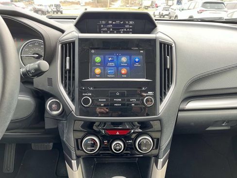 Used 2023 Subaru Forester Premium image 17