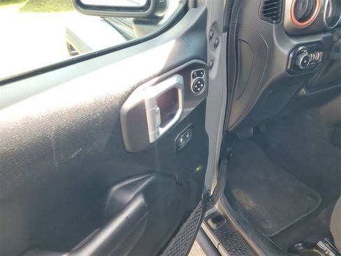 Used 2021 Jeep Wrangler Unlimited Sport image 11