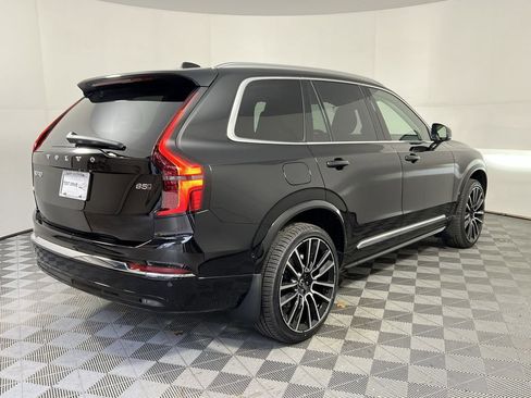 New 2026 Volvo XC90 B5 Ultra image 8