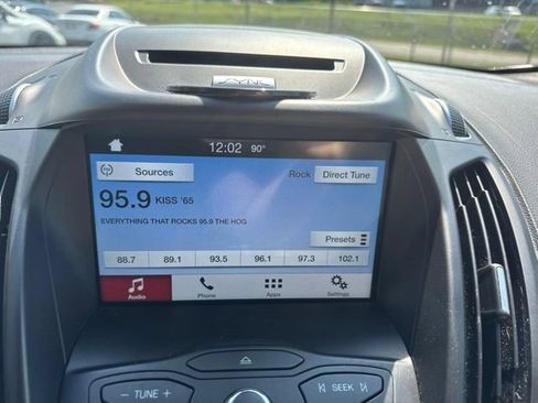 Used 2016 Ford C-MAX Energi SEL FWD image 16