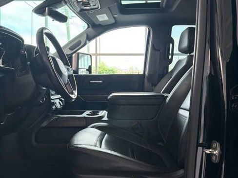 Used 2021 GMC Sierra 2500 Denali w/ Denali Ultimate Package AWD/4WD image 7