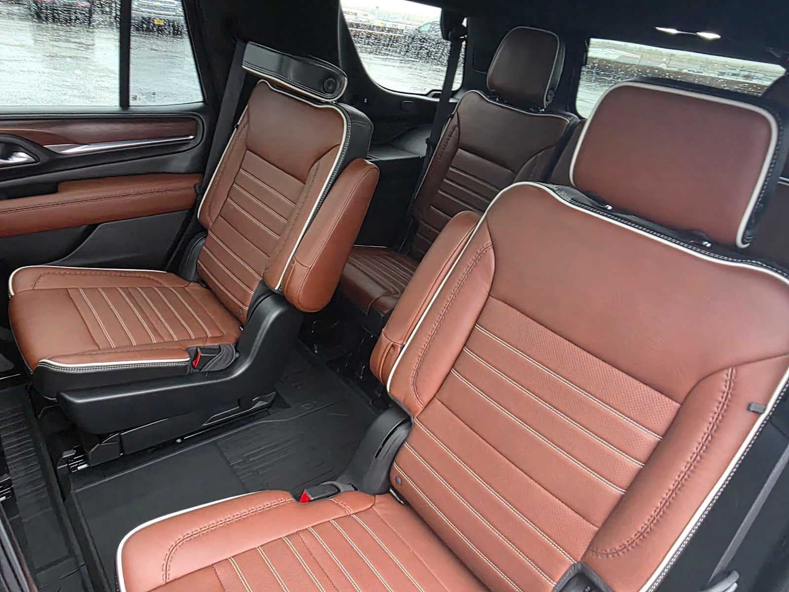 Certified 2023 GMC Yukon Denali Ultimate AWD/4WD image 17