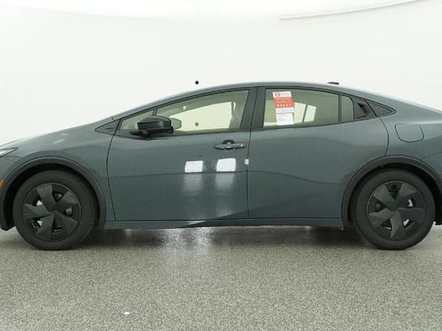 New 2026 Toyota Prius LE image 19