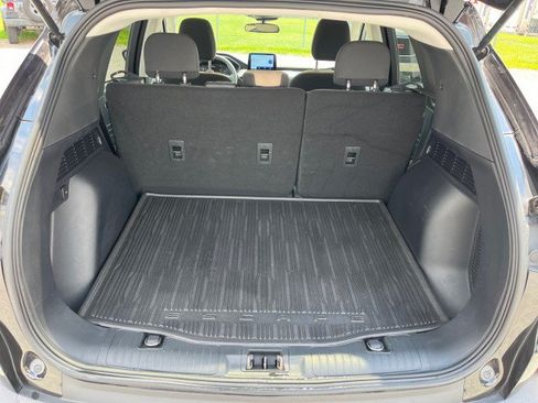Used 2022 Ford Escape SE FWD image 16
