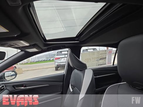 New 2026 Toyota Camry Hybrid w/ Multimedia Upgrade Package image 22