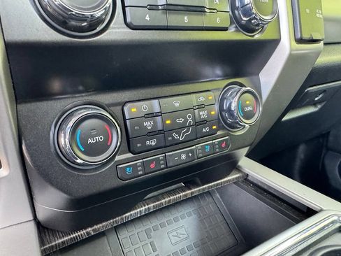 Used 2021 Ford F350 Lariat AWD/4WD image 24