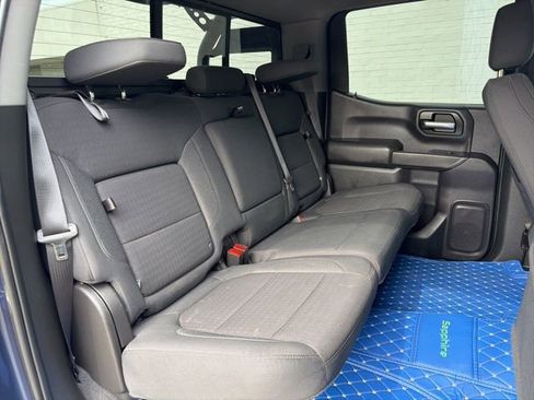 Used 2022 Chevrolet Silverado 1500 LT w/ Convenience Package II image 10