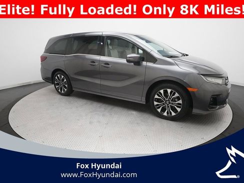 Used 2025 Honda Odyssey Elite image 13