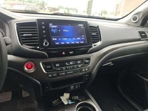 Used 2023 Honda Ridgeline RTL image 8