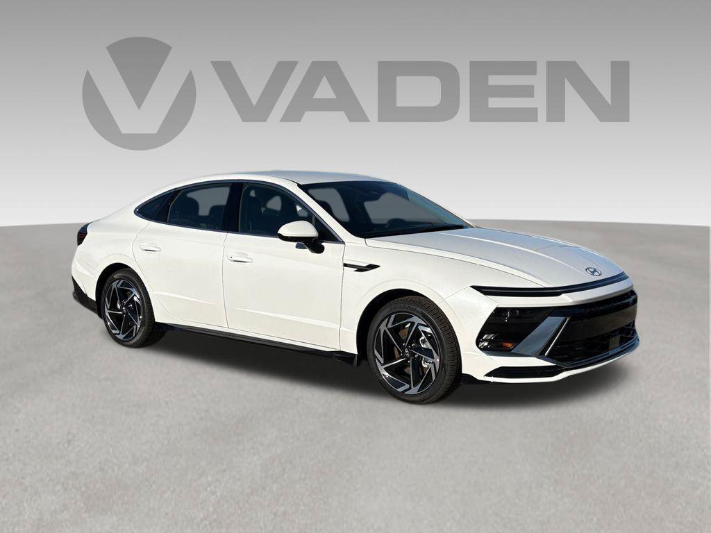 New 2026 Hyundai Sonata SEL FWD image 1