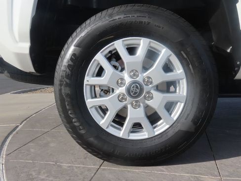 Used 2026 Toyota Tacoma SR5 image 30