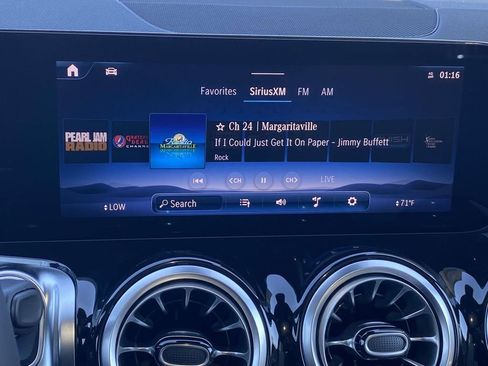 Certified 2025 Mercedes-Benz GLB 250 image 27