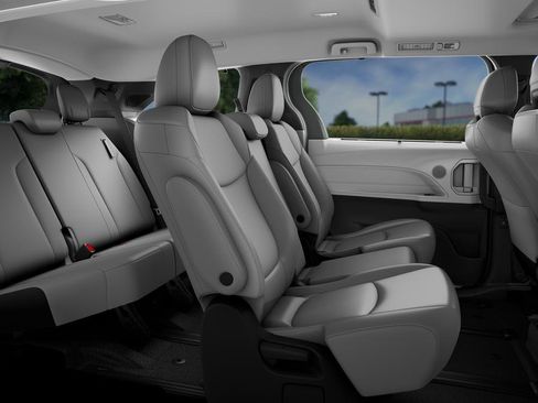 New 2026 Toyota Sienna XLE FWD image 54