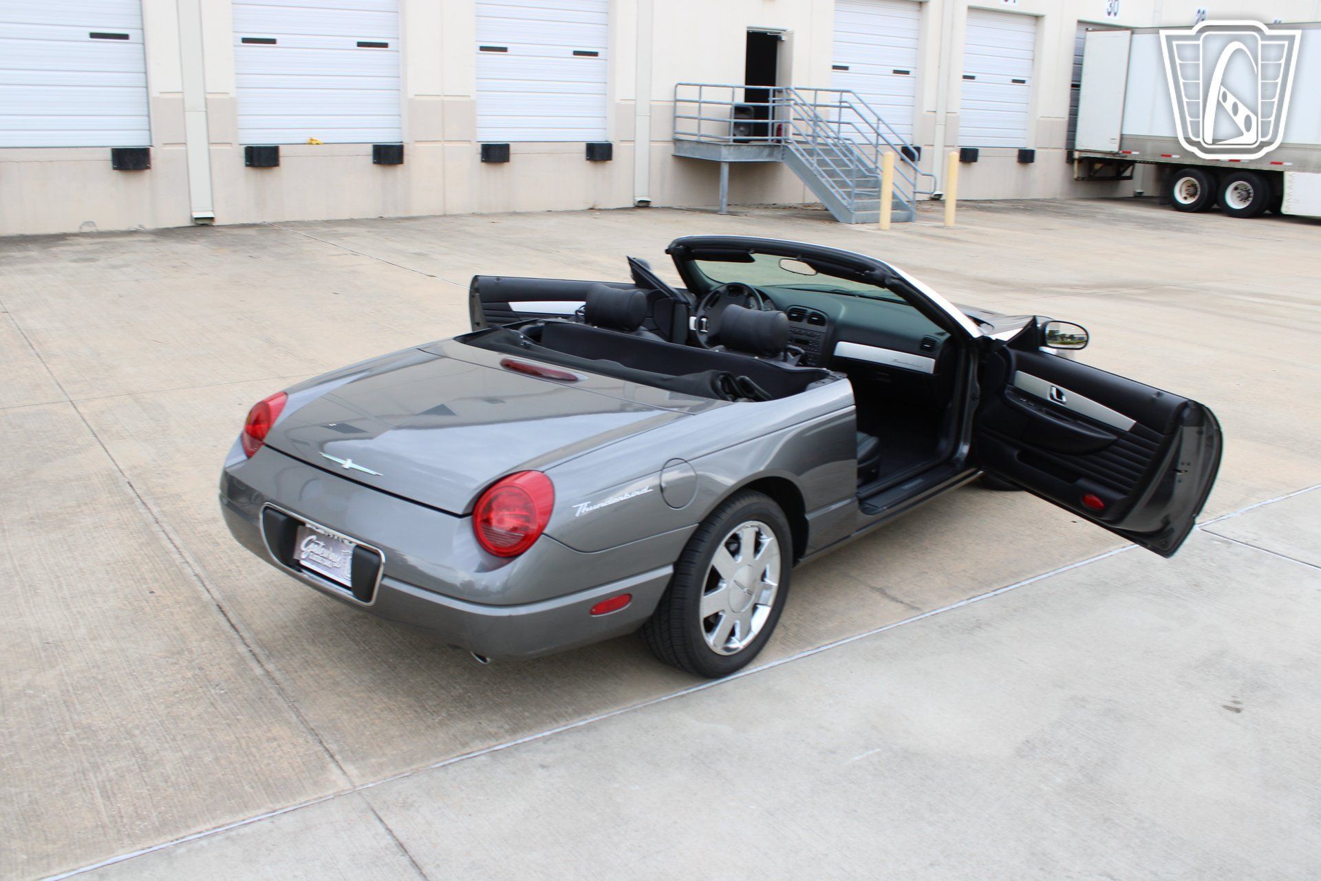 Used 2003 Ford Thunderbird RWD image 26
