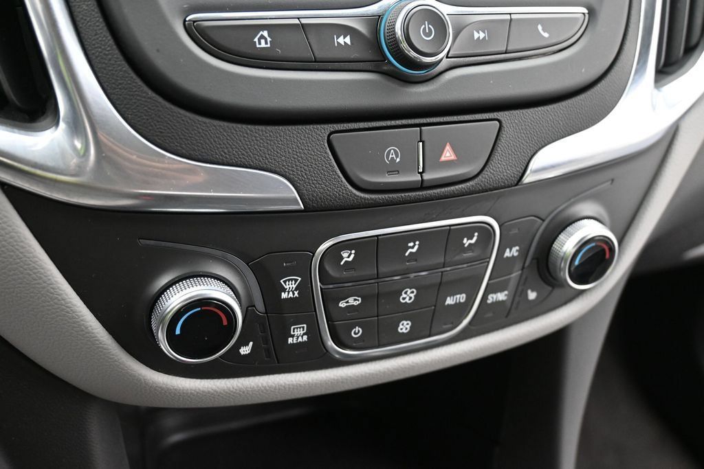 Used 2024 Chevrolet Equinox LT FWD image 11
