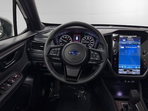 Used 2025 Subaru Forester Premium AWD/4WD image 12
