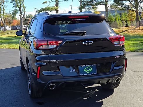 Used 2023 Chevrolet TrailBlazer RS w/ Convenience Package image 3