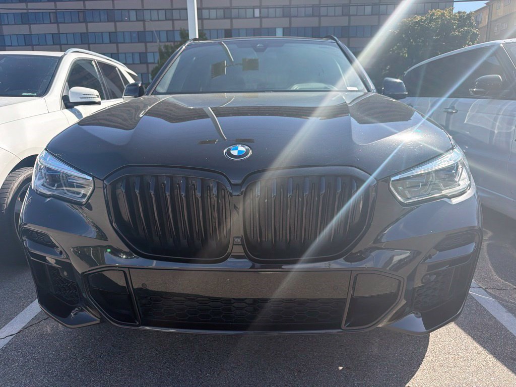 Used 2023 BMW X5 M50i w/ Executive Package AWD/4WD image 2