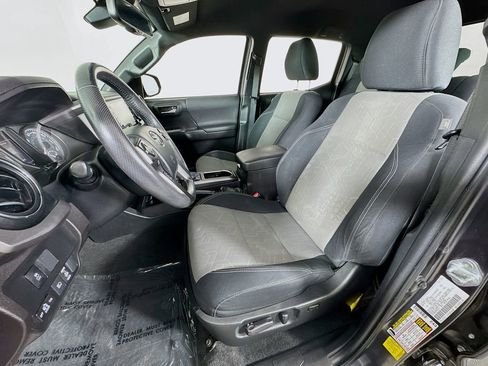 Certified 2023 Toyota Tacoma TRD Sport image 12