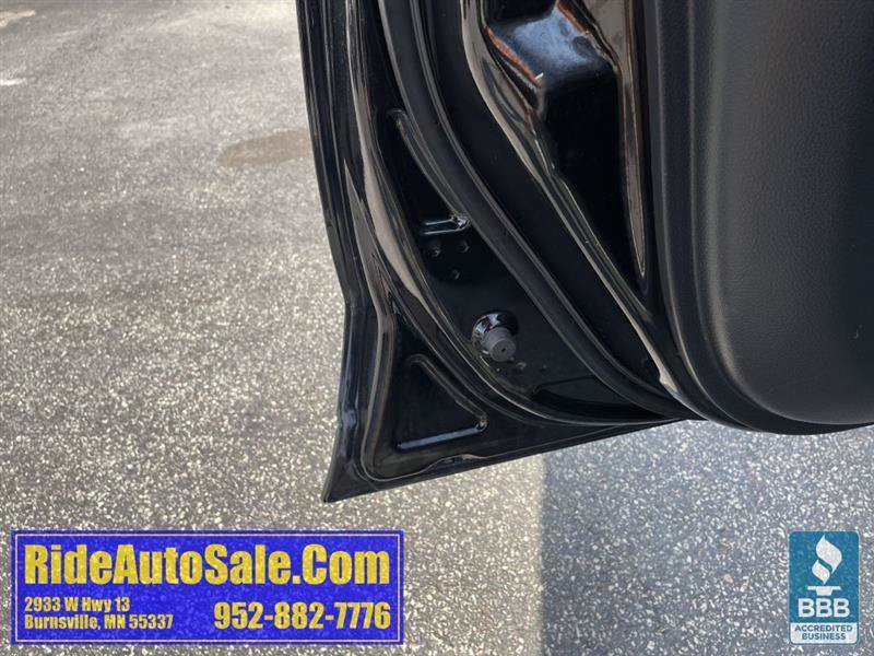 Used 2015 Nissan Rogue SL w/ SL Premium Package AWD/4WD image 38