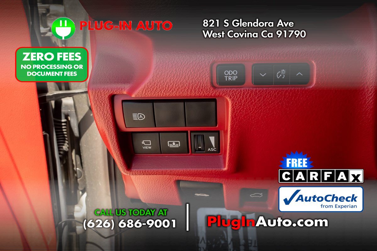Used 2023 Lexus IS 500 w/ Accessory Package RWD image 27