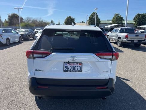 Used 2024 Toyota RAV4 XLE image 6