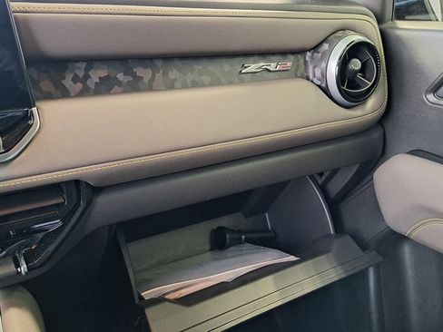 Used 2024 Chevrolet Colorado ZR2 w/ ZR2 Bison Edition image 18