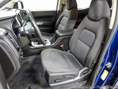 Used 2019 Chevrolet Colorado LT w/ Colorado RST Special Edition image 10