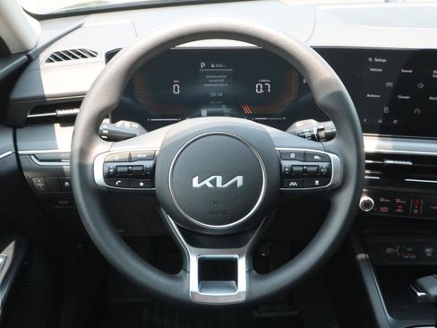 New 2025 Kia K5 LXS FWD image 14