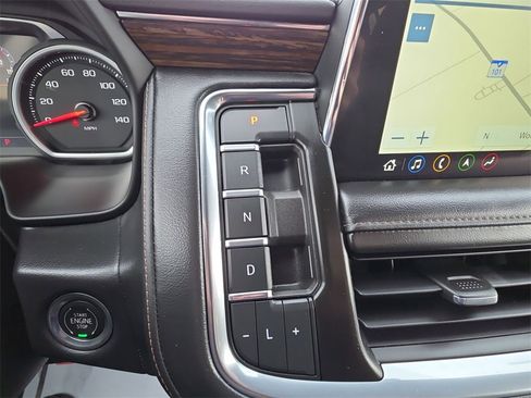 Certified 2021 Chevrolet Suburban High Country image 16