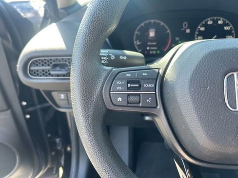 Used 2023 Honda HR-V LX image 18