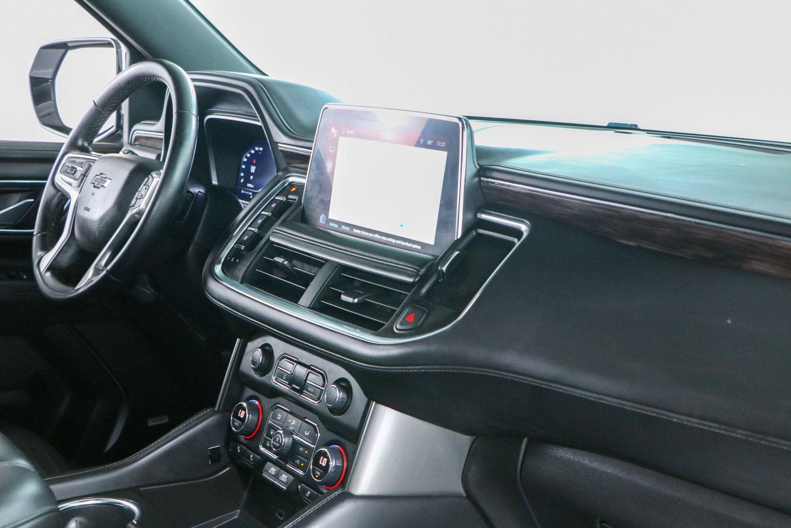 Used 2023 Chevrolet Tahoe Z71 AWD/4WD image 30