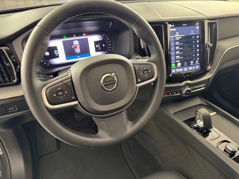 Certified 2025 Volvo XC60 B5 Core w/ Protection Package Premier AWD/4WD image 20