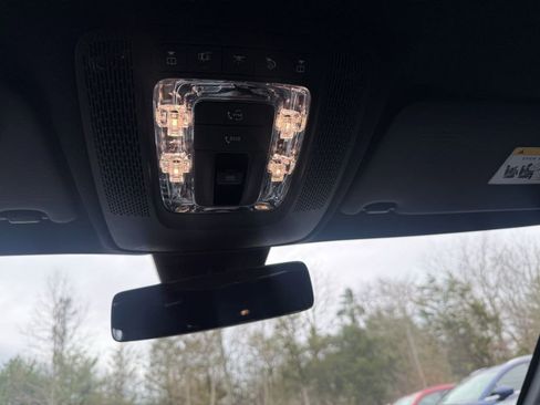 Used 2021 Mercedes-Benz A 35 AMG 4MATIC image 27