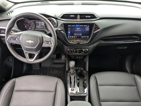 Used 2023 Chevrolet TrailBlazer ACTIV w/ Sun and Liftgate Package image 14