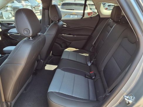 New 2025 Chevrolet Trax LT w/ Driver Confidence Package image 7