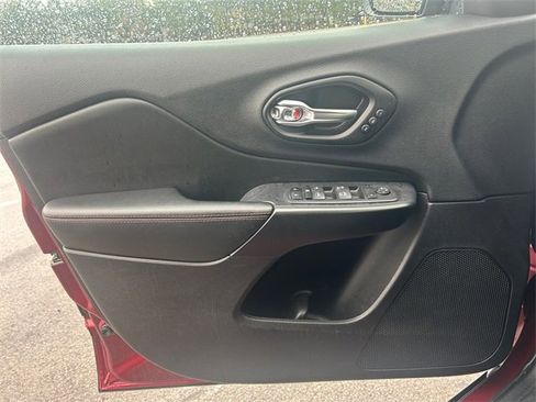 Used 2021 Jeep Cherokee Trailhawk w/ Premium Leather Package image 22