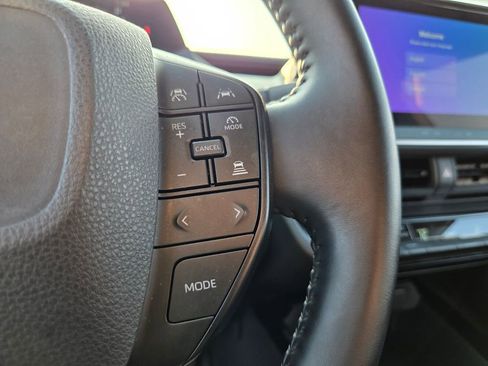 Used 2025 Toyota Prius LE image 24