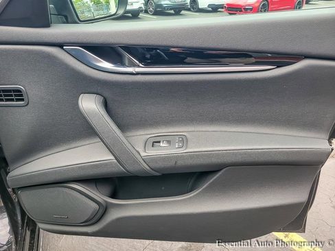 Used 2022 Maserati Ghibli Modena Q4 image 23