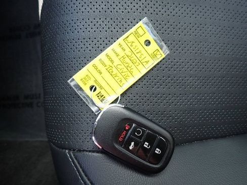 Used 2023 Honda Civic Touring image 31