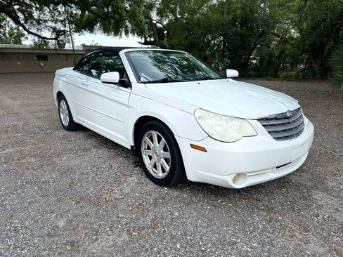 Used 2008 Chrysler Sebring Touring w/ Special Touring Group image 3