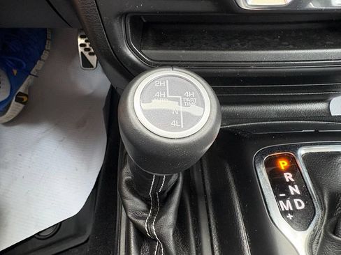 Used 2023 Jeep Wrangler Unlimited Sahara w/ Cold Weather Group AWD/4WD image 4