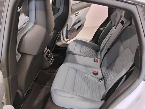 Used 2022 Audi e-tron GT Prestige w/ Prestige Package image 14