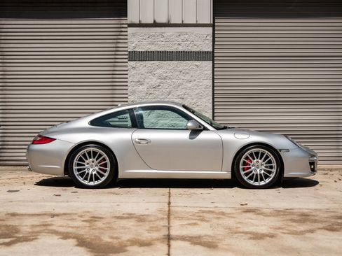 Used 2009 Porsche 911 Carrera S RWD image 9