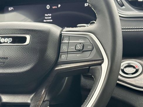 Used 2024 Jeep Grand Cherokee Limited image 15