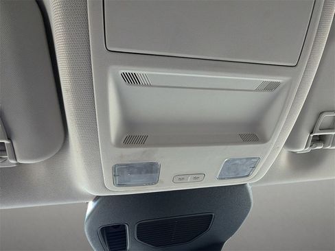 Used 2022 Ford Escape SE w/ SE Sport Appearance Package image 35