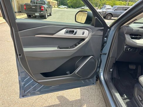 New 2026 Ford Explorer Active w/ Active Comfort Package RWD image 14